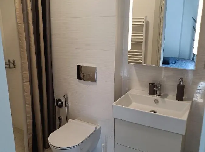 Moderniskas Ir Jaukus Butas Gamtos Apsuptyje *